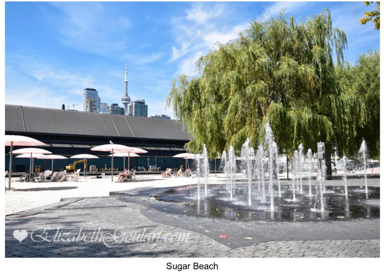 Three-Bedroom Condo With Free Parking Nearby Cn Tower With Lake View Toronto Esterno foto